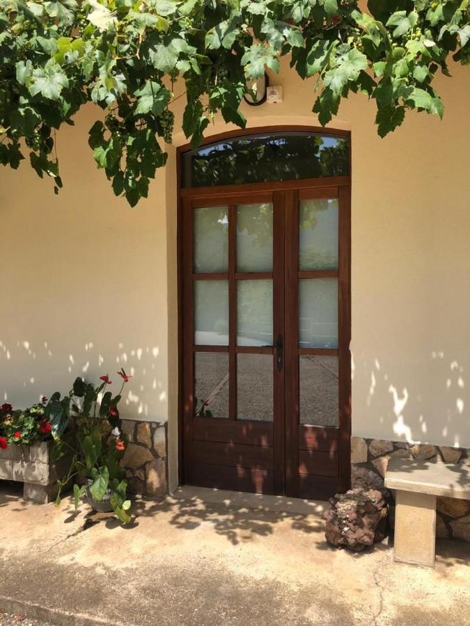 דירות Sant Felíu de Pallarols La Badia Nova מראה חיצוני תמונה